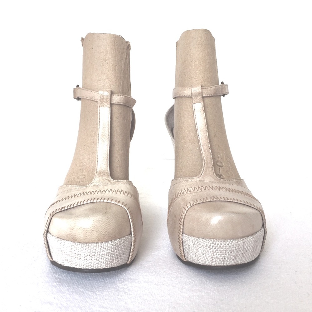 ANTELOPE BEIGE PLATFORMS SIZE 7